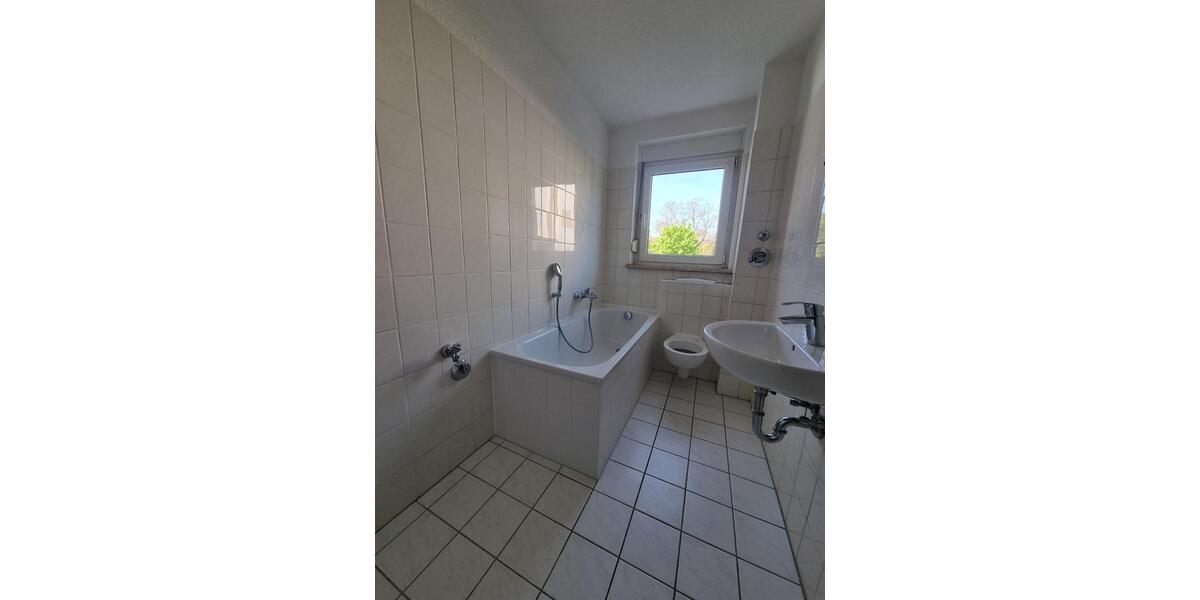 Erdgeschoßwohnung Schönebeck (Elbe) - 2 Zimmer, 48 m&sup2;, 299&euro; | Angebot:26364222