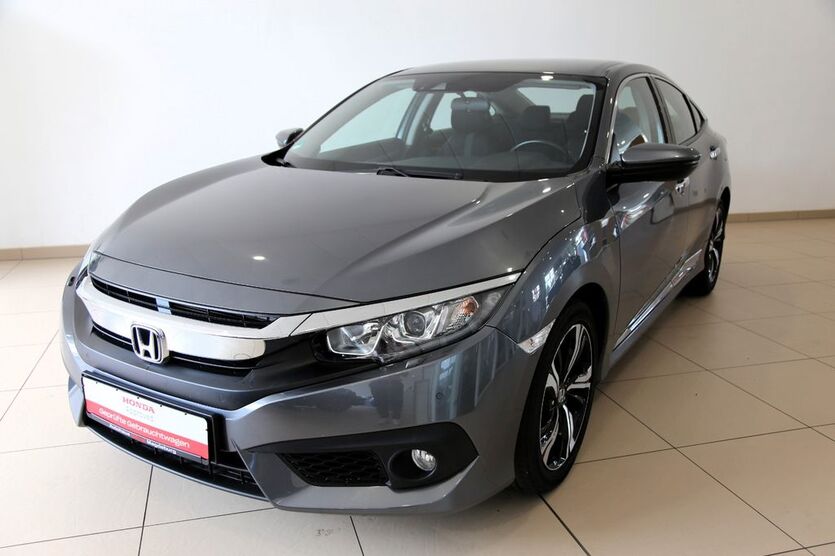 Honda Civic 81.200 km 16.390 € Magdeburg 39112