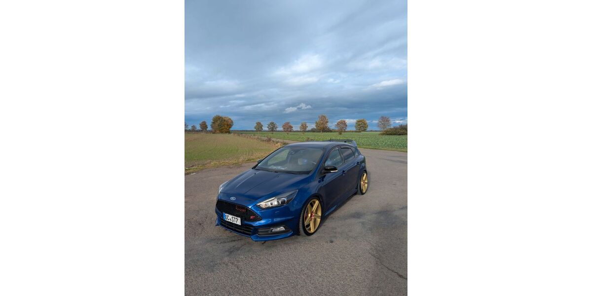 Ford Focus 80.300 km 19.999 &euro; Magdeburg 39128