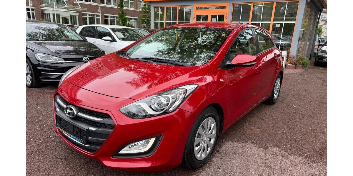 Hyundai i30 41.080 km 11.490 &euro; Magdeburg 39124