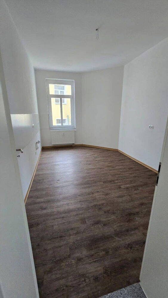 2- und 2,5 Zimmer-Wohnung in Halberstädter Straße - saniert mit Balkon und modernem Bad!