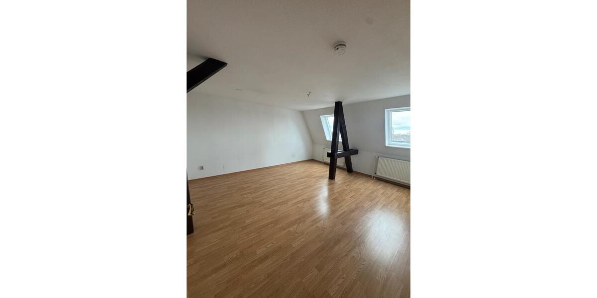 Dachgeschoßwohnung Magdeburg Leipziger Straße - 2 Zimmer, 64 m&sup2;, 570&euro; | Angebot:26038641