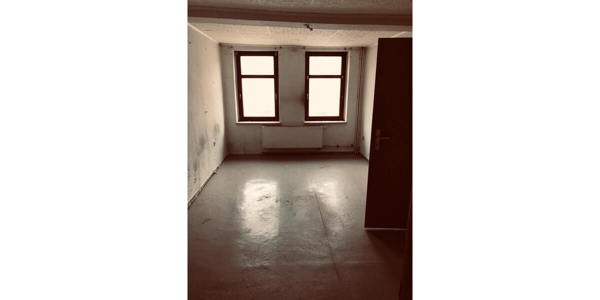 Reihenhaus Calbe (Saale) - 5 Zimmer, 97 m&sup2;, 48.000&euro; | Angebot:25614646