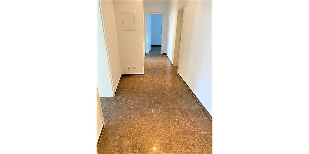 Dachgeschoßwohnung Magdeburg Leipziger Straße - 2 Zimmer, 76 m&sup2;, 499&euro; | Angebot:26003366