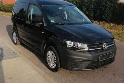 VW Caddy 136.000 km 10.200 &euro; Magdeburg 38104