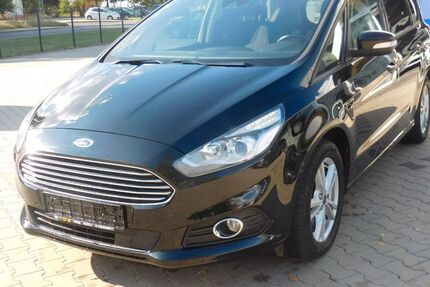 Ford S-Max 74.574 km 17.895 € Staßfurt 39418