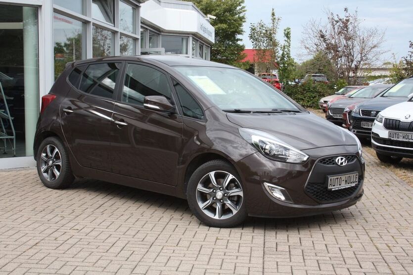 Hyundai ix20 35.449 km 13.950 € Magdeburg 39120