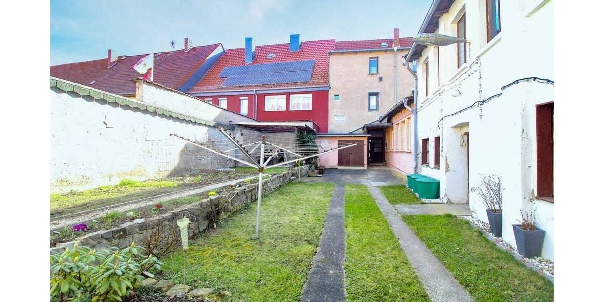 Reihenmittelhaus Calbe - 5 Zimmer, 220 m&sup2;, 113.000&euro; | Angebot:26176324