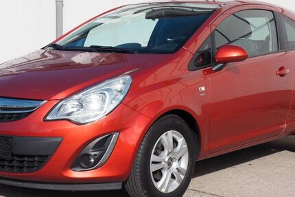 Opel Corsa 121.839 km 3.990 &euro; Magdeburg 39128