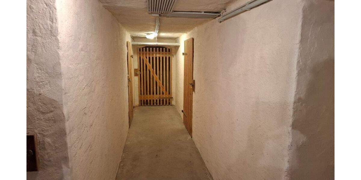 Etagenwohnung Magdeburg Stadtfeld Ost - 3 Zimmer, 84 m&sup2;, 150.000&euro; | Angebot:25865299