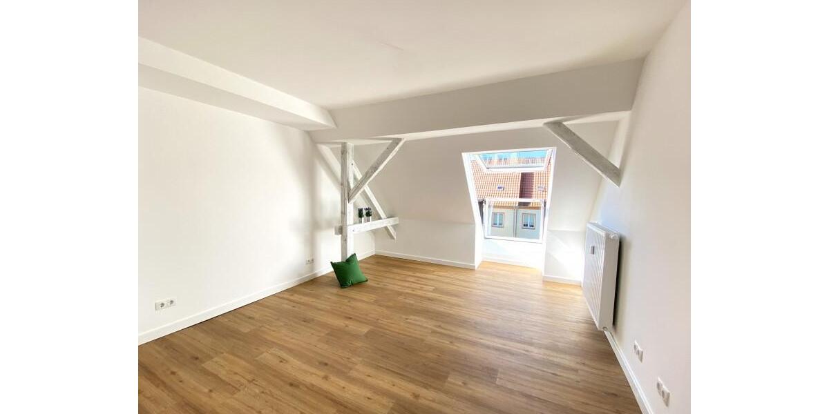 Dachgeschoßwohnung Magdeburg Nordwest - 3 Zimmer, 85 m&sup2;, 935&euro; | Angebot:24750949