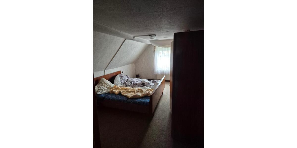 Einfamilienhaus Calbe (Saale) - 8 Zimmer, 163 m&sup2;, 60.000&euro; | Angebot:26030244