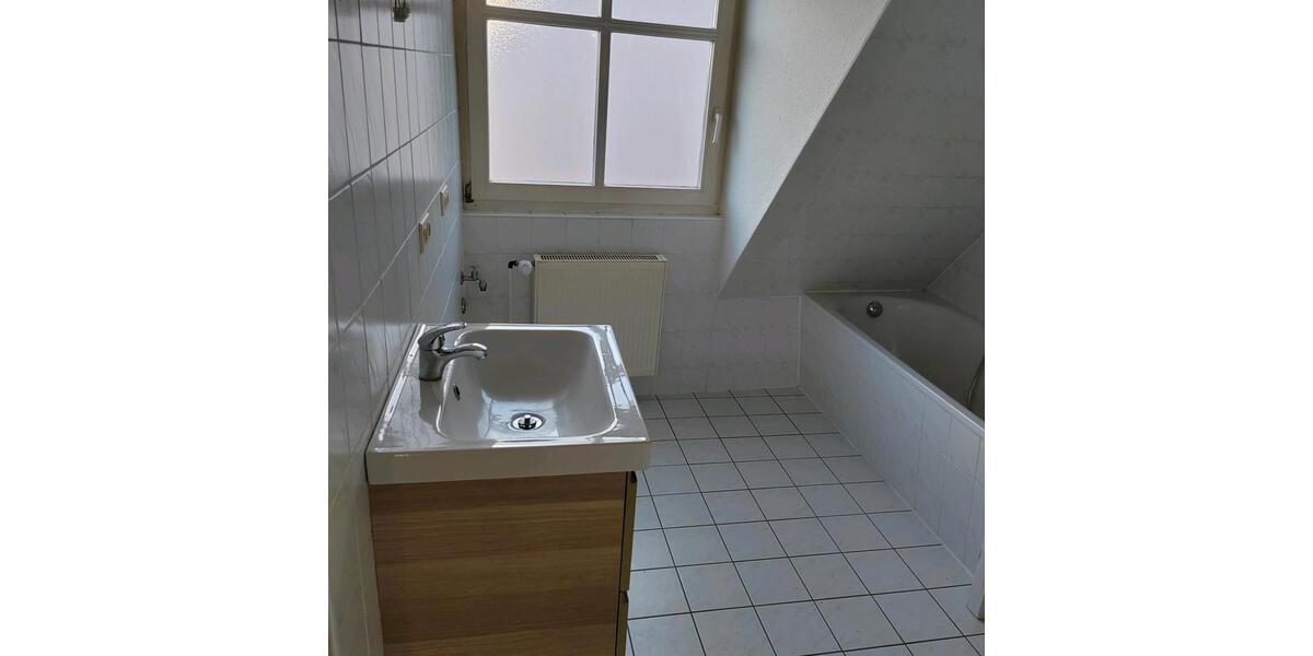 Dachgeschoßwohnung Haldensleben - 1 Zimmer, 46 m&sup2;, 67.000&euro; | Angebot:27258962