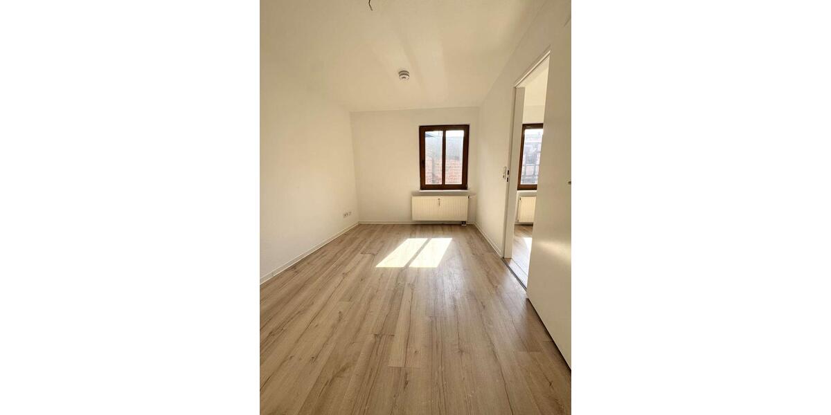 Dachgeschoßwohnung Magdeburg - 2 Zimmer, 39 m&sup2;, 419&euro; | Angebot:26647183