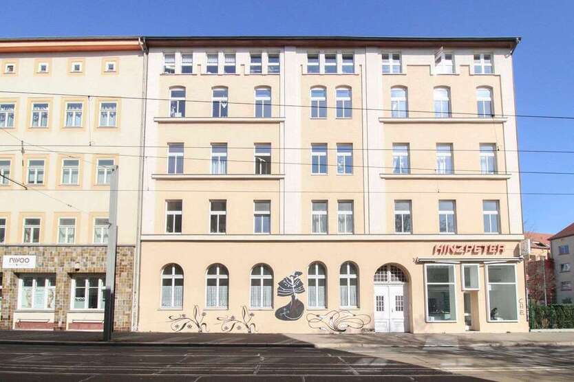 Wohnung zum Kaufen in Magdeburg 110.000 € 68 m²