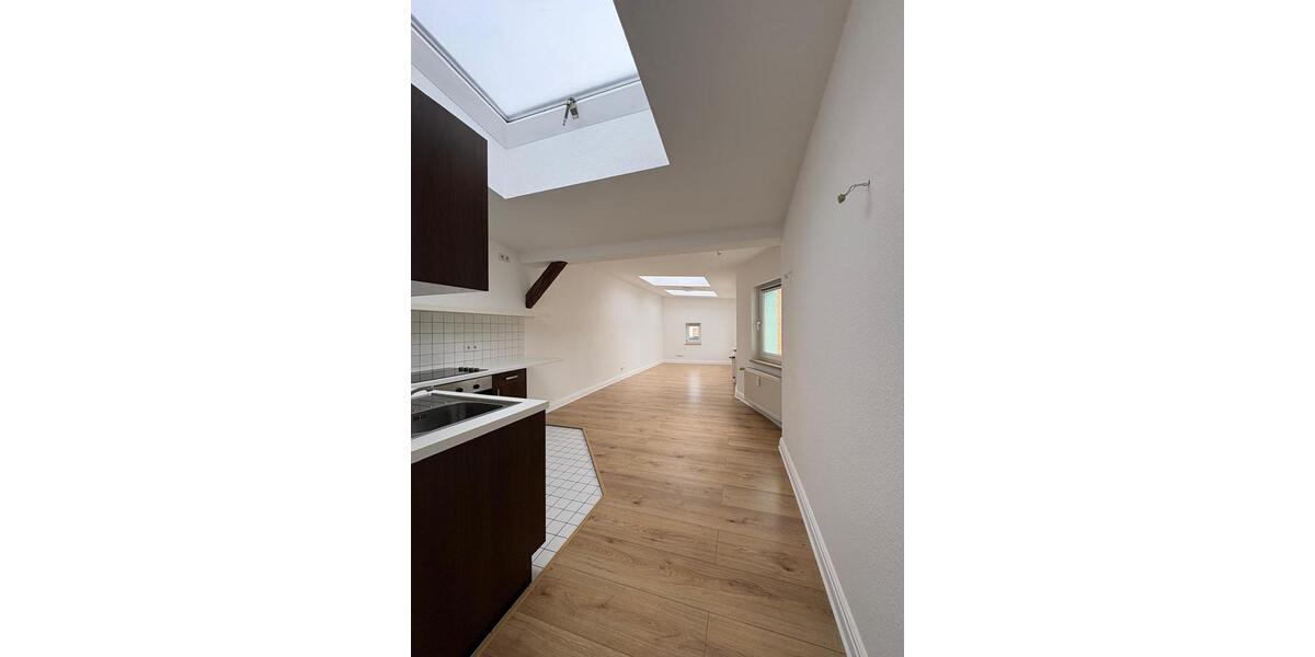 Dachgeschoßwohnung Magdeburg Leipziger Straße - 3 Zimmer, 72 m&sup2;, 539&euro; | Angebot:24510207