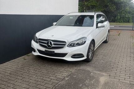 Mercedes-Benz E 220 205.000 km 13.490 &euro; Colbitz 39326