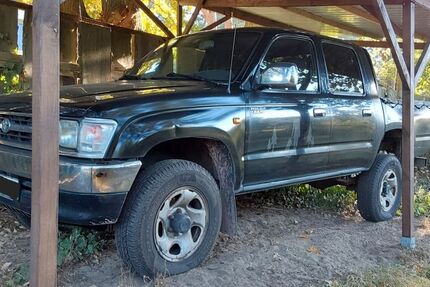 Toyota Hilux 155.000 km 12.900 € Hohenwarthe 39291