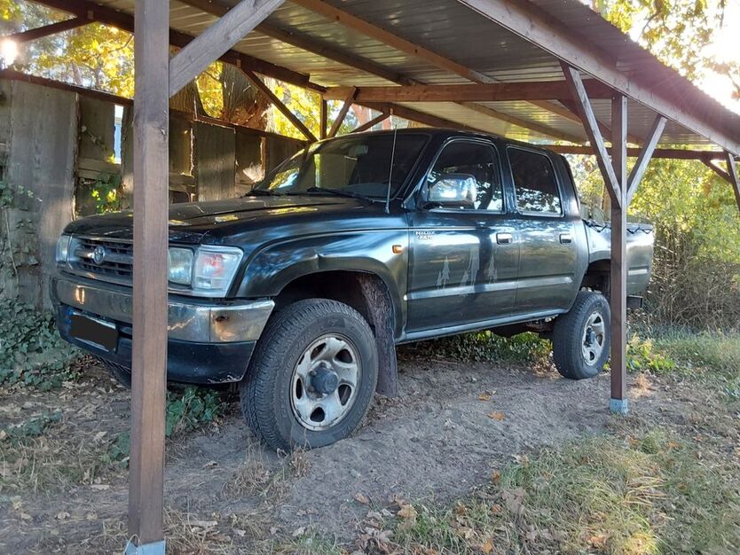 Toyota Hilux 155.000 km 12.900 € Hohenwarthe 39291