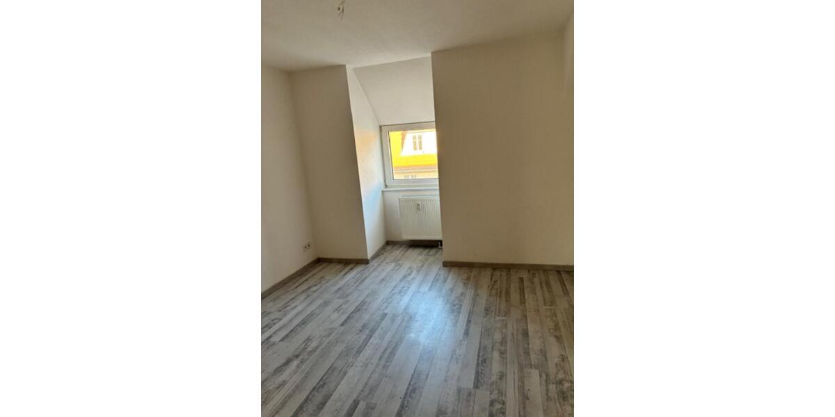 Dachgeschoßwohnung Magdeburg Neue Neustadt - 4 Zimmer, 121 m&sup2;, 847&euro; | Angebot:26411644