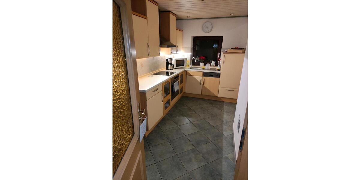 Etagenwohnung Erxleben - 3 Zimmer, 100 m&sup2;, 79&euro; | Angebot:24851152