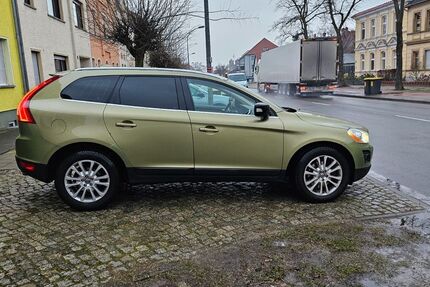 Volvo XC60 145.000 km 10.250 € Zerbst 39261