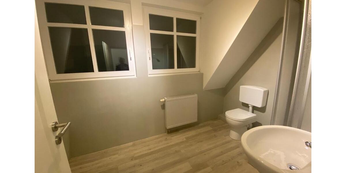 Dachgeschoßwohnung Haldensleben - 3 Zimmer, 85 m&sup2;, 790&euro; | Angebot:25403589