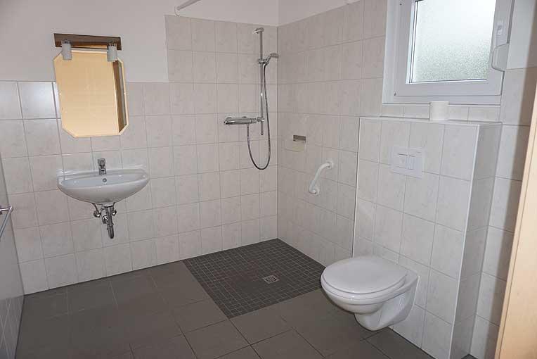 Immodrom: barrierefreie Wohnung in Hakeborn, auf Wunsch Betreuung - Erdgeschoßwohnung Börde-Hakel Hakeborn | Angebot:27070126