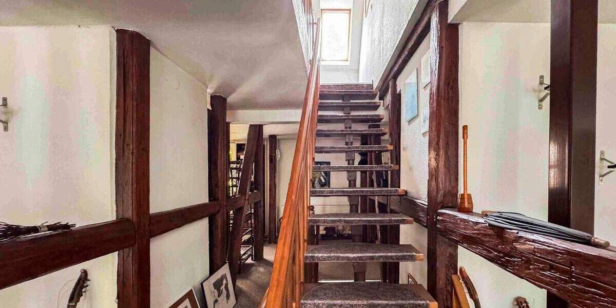 Mehrfamilienhaus, Wohnhaus Magdeburg Sudenburg - 9 Zimmer, 280 m&sup2;, 400.000&euro; | Angebot:25939580