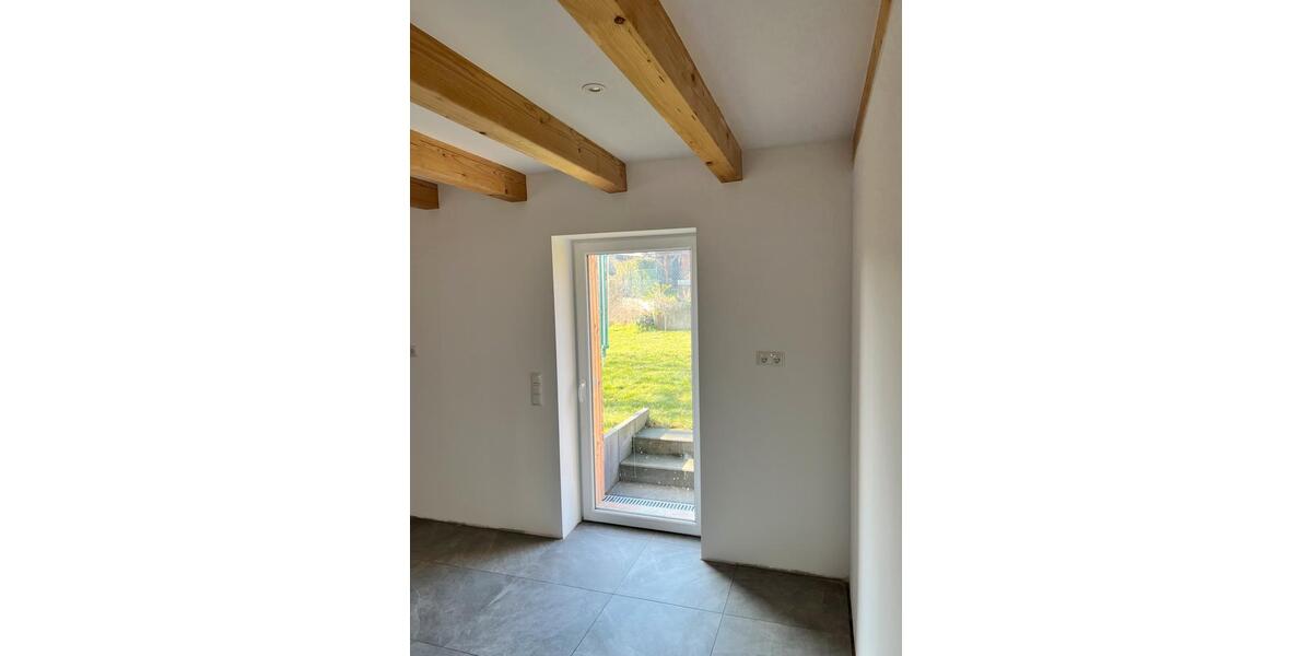 Einfamilienhaus Wolmirstedt - 2 Zimmer, 90 m&sup2;, 900&euro; | Angebot:26013404