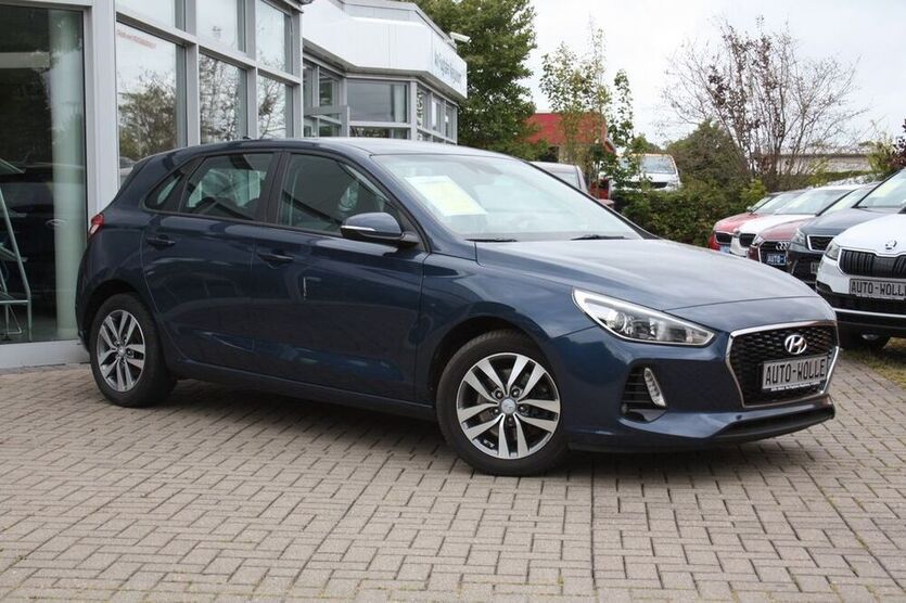 i30