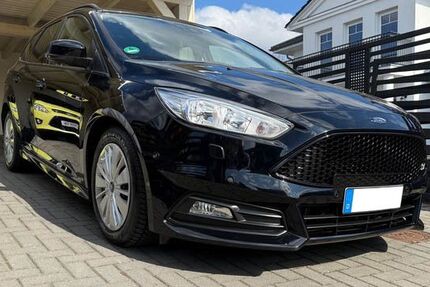 Ford Focus 135.000 km 9.700 &euro; Niederndodeleben 39167