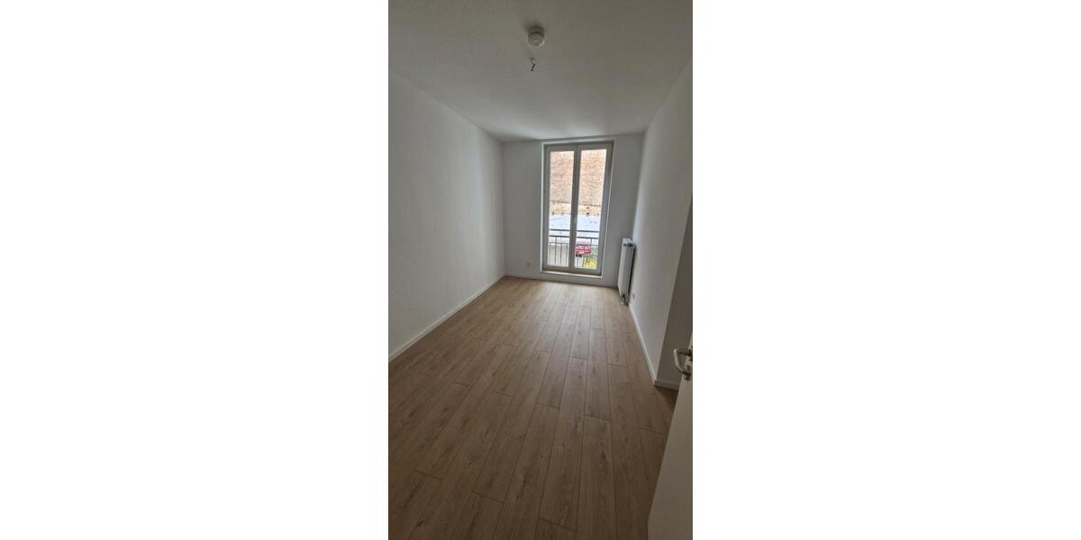 Etagenwohnung Magdeburg Neue Neustadt - 3 Zimmer, 89 m&sup2;, 630&euro; | Angebot:25903022