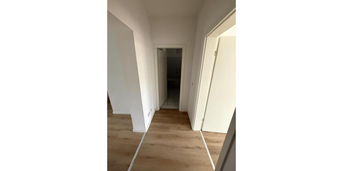 Etagenwohnung Magdeburg Nordwest - 3 Zimmer, 63 m&sup2;, 479&euro; | Angebot:25417982