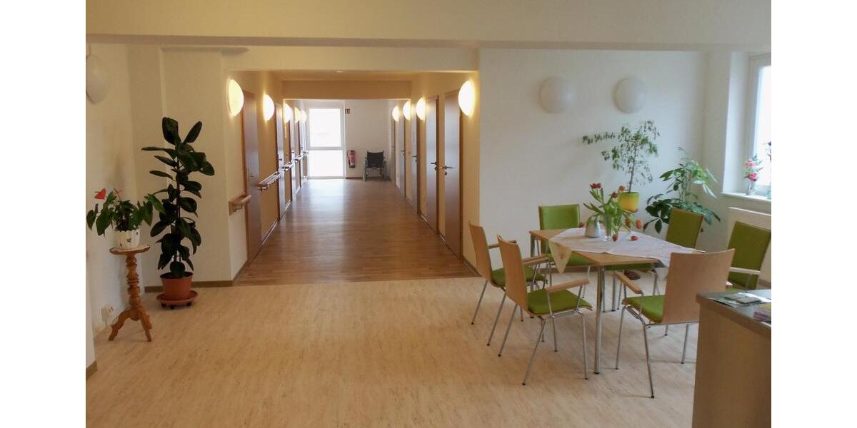 Etagenwohnung Gommern - 1 Zimmer, 24 m&sup2;, 210&euro; | Angebot:23710651