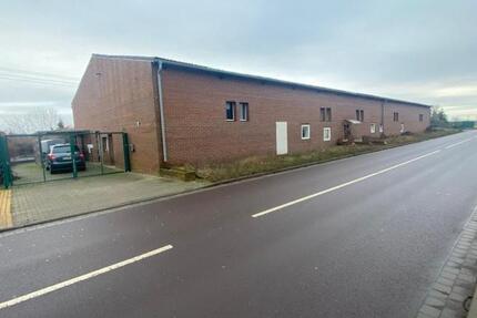Halle mit 450 m² in der Nähe der A2Glindenberg zimmer
