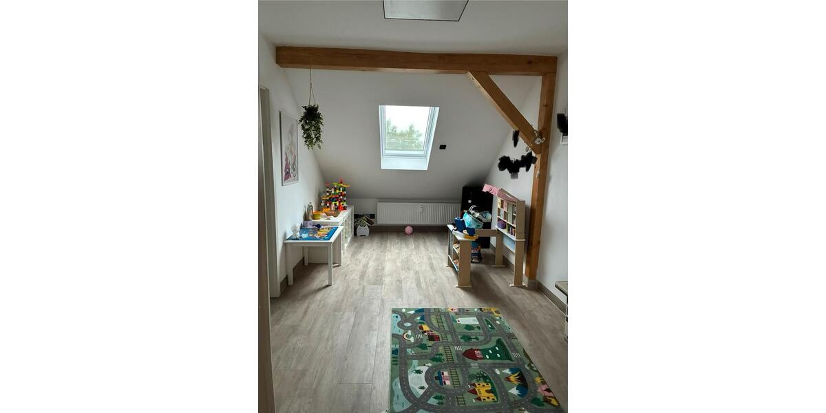 Dachgeschoßwohnung Barleben - 2 Zimmer, 20 m&sup2;, 800&euro; | Angebot:26254398