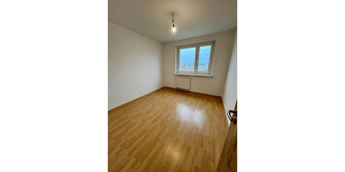 Etagenwohnung Magdeburg Großer Silberberg - 4 Zimmer, 66 m&sup2;, 460&euro; | Angebot:24453370