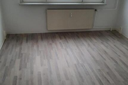 Sehr Zentral! Günstige sanierte 4-Zimmer-Wohnung mit Balkon! 4 zimmer