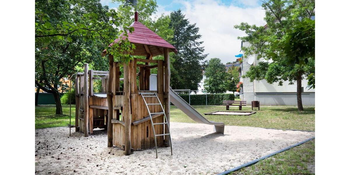 Dachgeschoßwohnung Möckern - 2 Zimmer, 43 m&sup2;, 300&euro; | Angebot:26587404