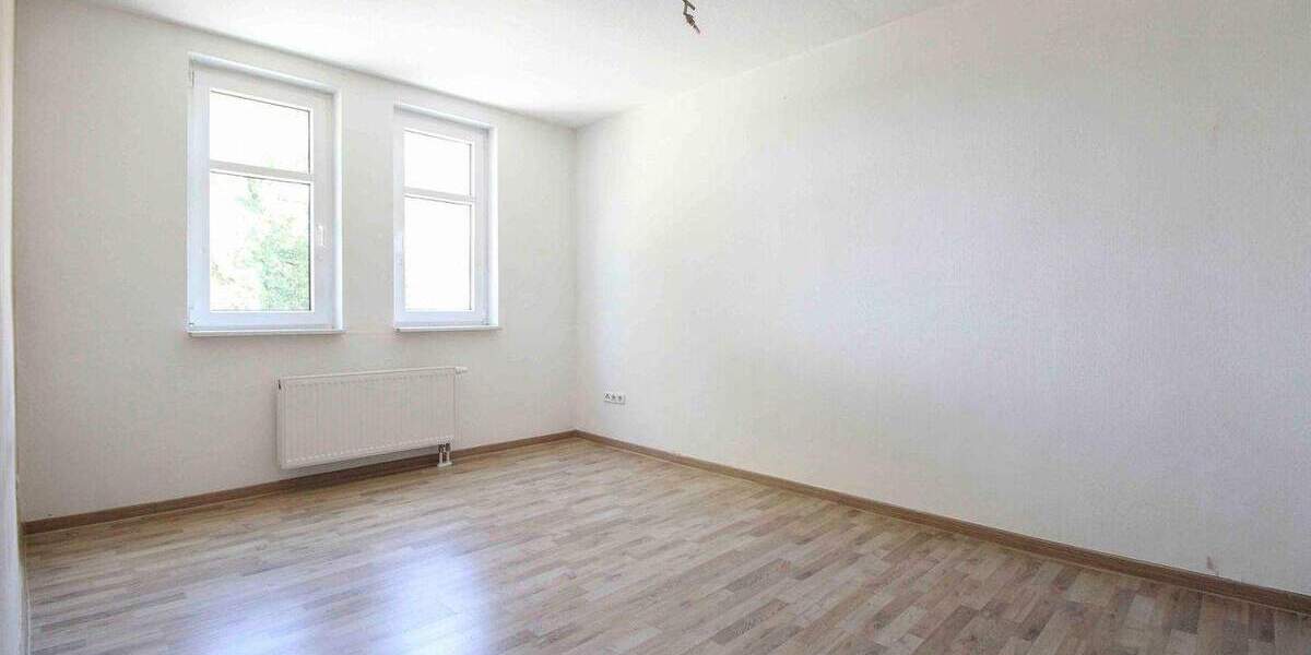 Großes Grundstück mit Zweifamilienhaus - ideal für Familien & Mehrgenerationen 8 zimmer