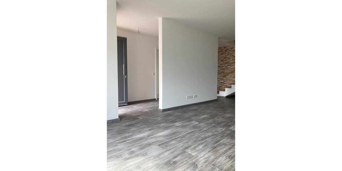 Maisonettenwohnung Schönebeck (Elbe) - 3 Zimmer, 109 m&sup2;, 996&euro; | Angebot:26674335