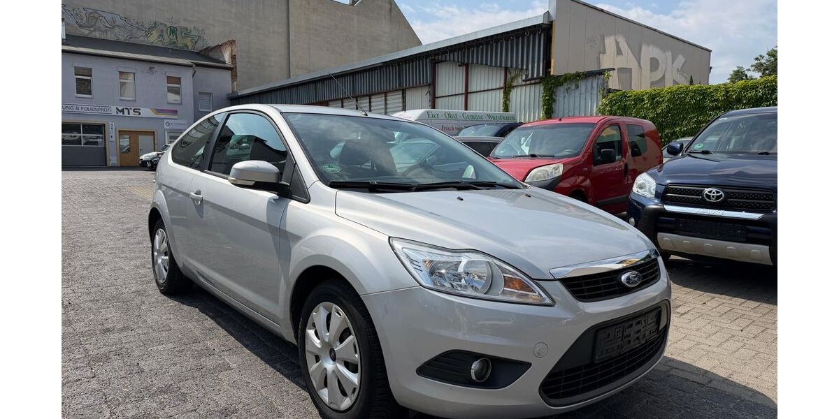 Ford Focus 98.000 km 2.490 &euro; Magdeburg 39112