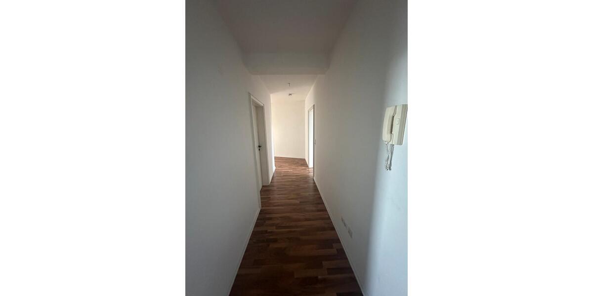 Dachgeschoßwohnung Magdeburg Nordwest - 3 Zimmer, 80 m&sup2;, 800&euro; | Angebot:26039580