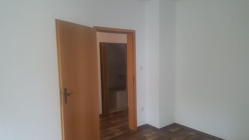 Etagenwohnung Sülzetal - 3 Zimmer, 67 m&sup2;, 300&euro; | Angebot:26416337