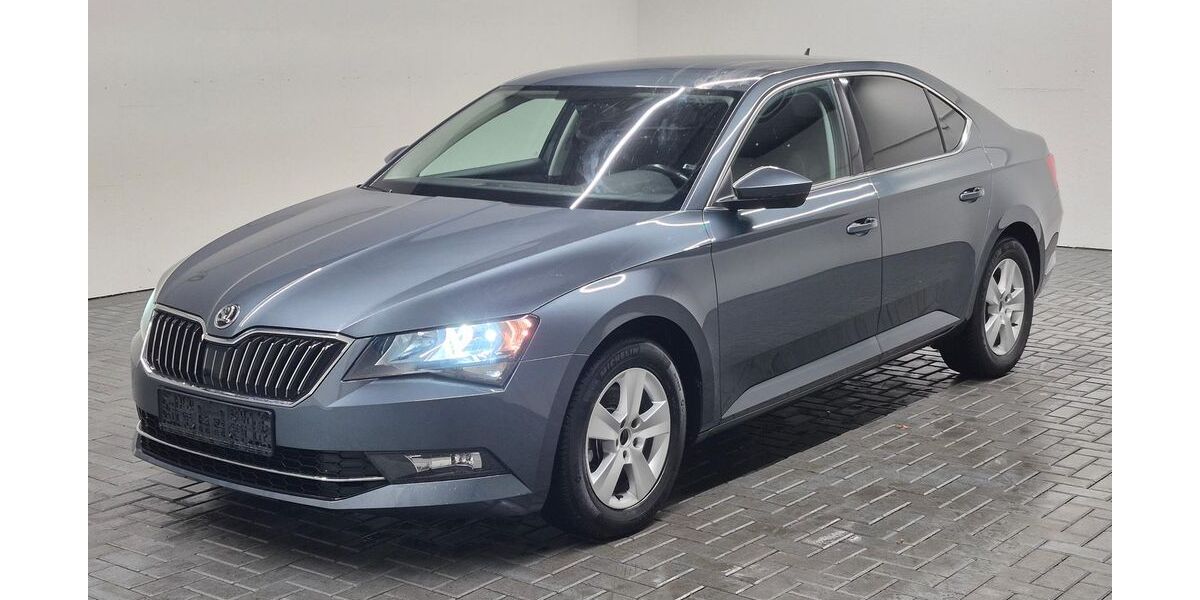 Skoda Superb 134.000 km 12.480 &euro; Langenweddingen 39171
