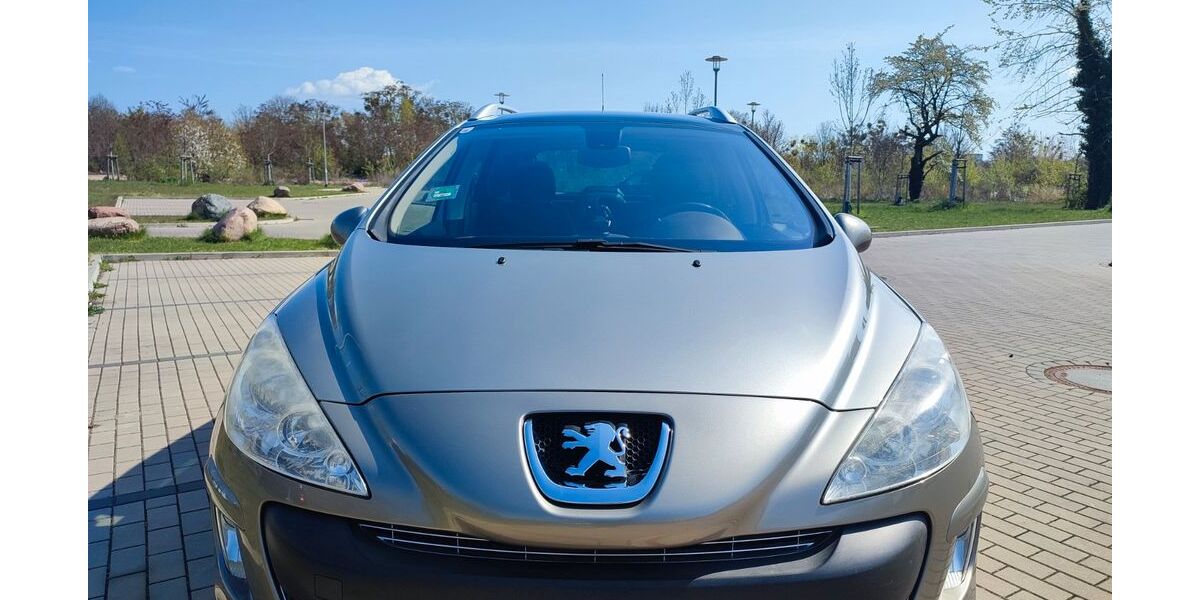 Peugeot 308 208.000 km 2.400 &euro; Magdeburg 39104