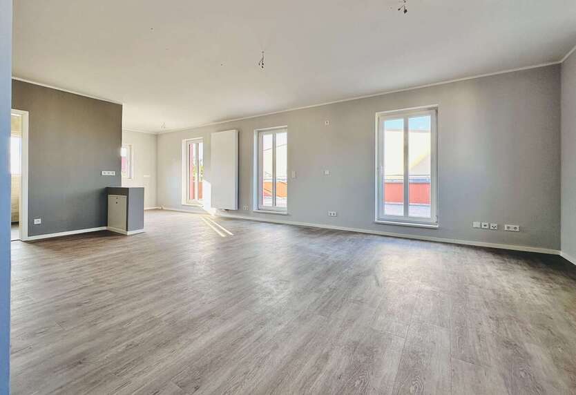 Wohnung zum Mieten in Magdeburg 1.230 € 146 m² 4 zimmer