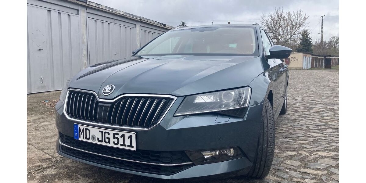 Skoda Superb 249.972 km 8.890 &euro; Magdeburg 39106