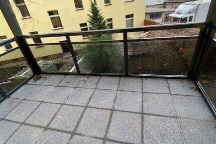 Schöne sonnige 4-R-Wohnung in MD-Alte -Neustadt ca.105m2 BLK zu. vermieten. 4 zimmer